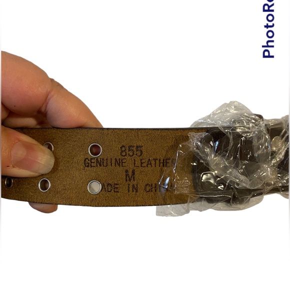 Dark brown Leather Grommet belt. New - Picture 2 of 3